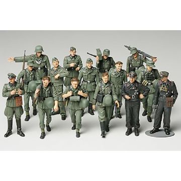 1/48 Tamiya German Infantry on Manouvers (THC32530)