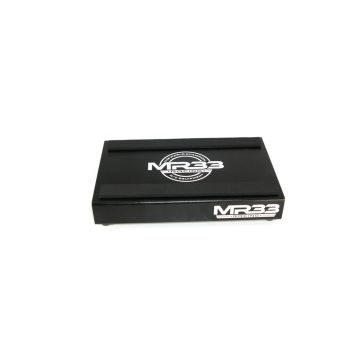 MR33 Car Stand On Road (MR-CSONROAD)